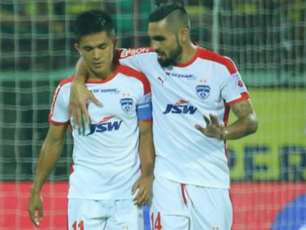 കളം നിറഞ്ഞ് ഛേത്രി