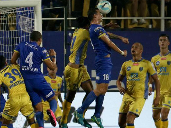 ലീഡുയര്‍ത്താന്‍ സുവര്‍ണാവസരം