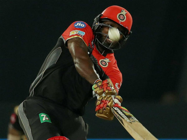 റെക്കോര്ഡുകളുടെ തമ്പുരാന് റെക്കോര്ഡുകളുടെ തമ്പുരാന്