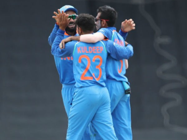 വിക്കറ്റ് ദാനം ചെയ്ത് ദക്ഷിണാഫ്രിക്ക