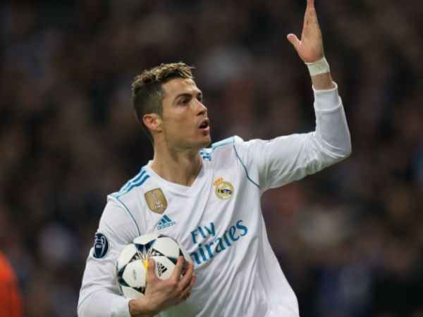 റൊണാള്‍ഡോ 100 നോട്ടൗട്ട്*