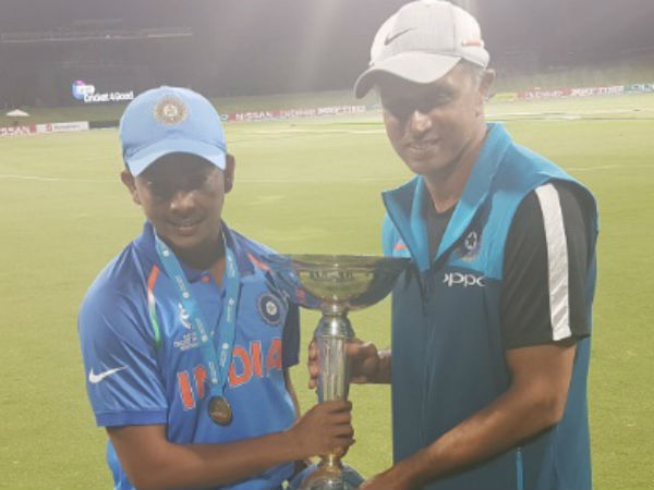 പ്രായം കുറഞ്ഞ ക്യാപ്റ്റന്‍