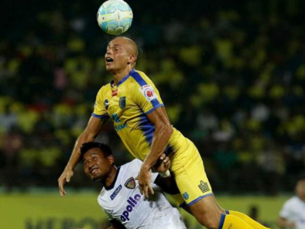 കളം വാണ് ബ്ലാസ്റ്റേഴ്‌സ്