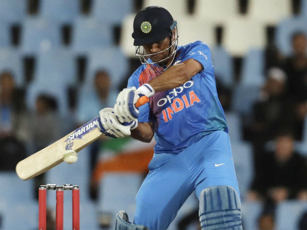 ധവാനൊപ്പം ധോണി ധവാനൊപ്പം ധോണി