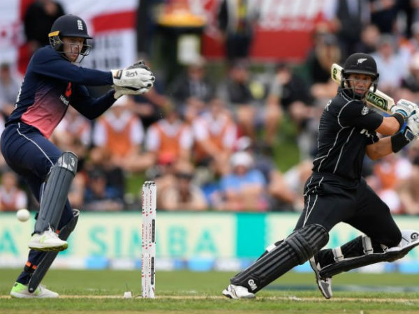 പരമ്പരയില്‍ ഇരുടീമും ഒപ്പം