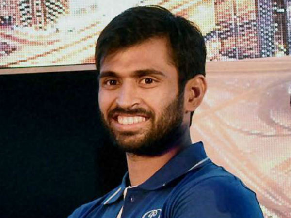  ഹോട്ടലില്‍ തങ്ങാന്‍ അനുവാദം ചോദിച്ചു