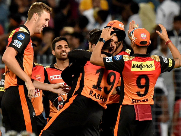 ശുഭ്മാനും മാവിയും അരങ്ങേറി