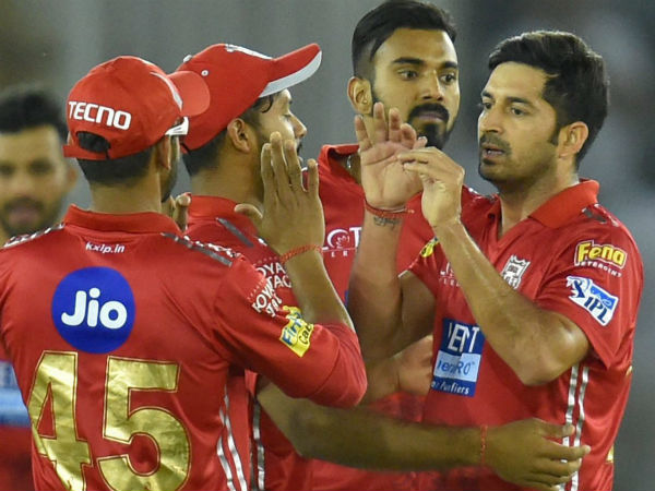 മൊഹാലിയില്‍ പഞ്ചാബ് ആധിപത്യം