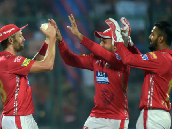 അങ്കിത്- ടൈ കോമ്പിനേഷന്‍