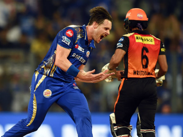 വിക്കറ്റ് വേട്ടയ്ക്ക് തിരികൊളുത്തിയത് മക്ലെനഗന്‍