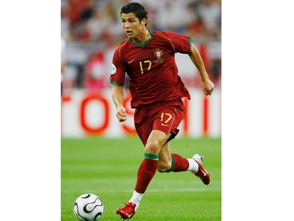 അട്ടിമറികളില്ലാതെ ആദ്യ റൗണ്ട്...