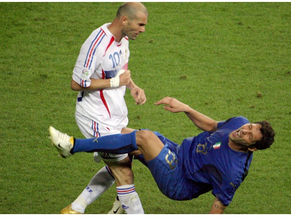 സെമിയിലും ചാംപ്യന്‍ പോര്...