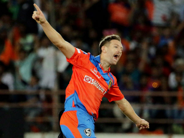 അരങ്ങേറ്റത്തില്‍ ഹാട്രിക്