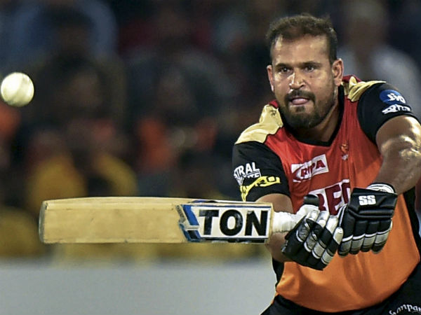 മൂന്നു ഫൈനലുകള്‍ കളിച്ചു