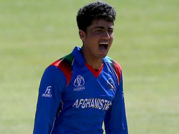 അശ്വിനു കീഴില്‍ കളിച്ചു