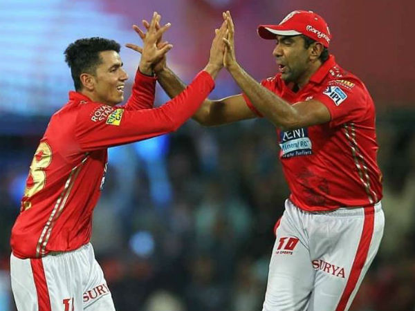  മിസ്റ്ററി ബോള്‍