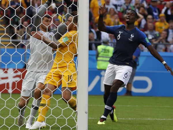 കോട്ട കെട്ടി ഓസീസ്