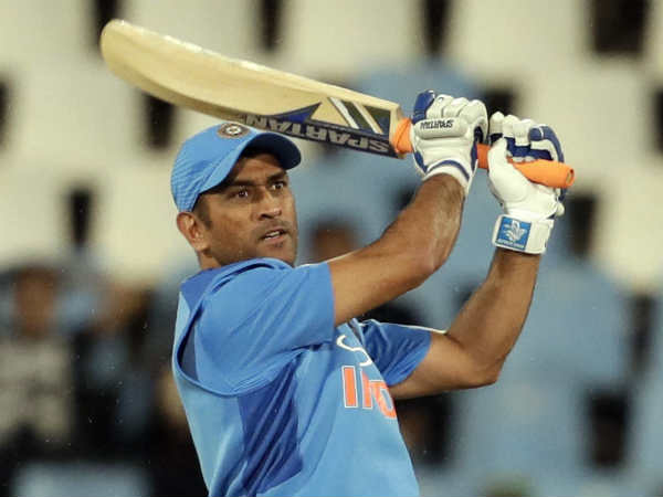 വിക്കറ്റ് കീപ്പറും ഓള്‍റൗണ്ടറും