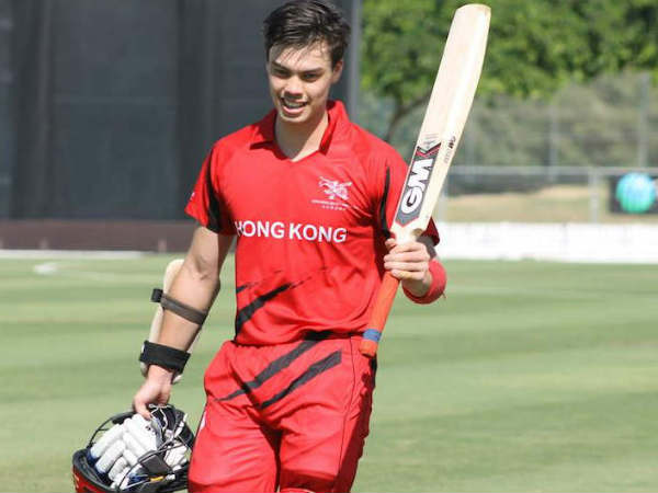 മാര്‍ക്ക് ചാപ്മാന്‍ (ന്യൂസിലന്‍ഡ്, ഹോങ്കോങ്)