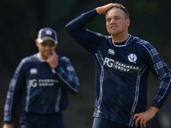  അവസാന രണ്ടോവറില്‍ 12 റണ്‍സ്