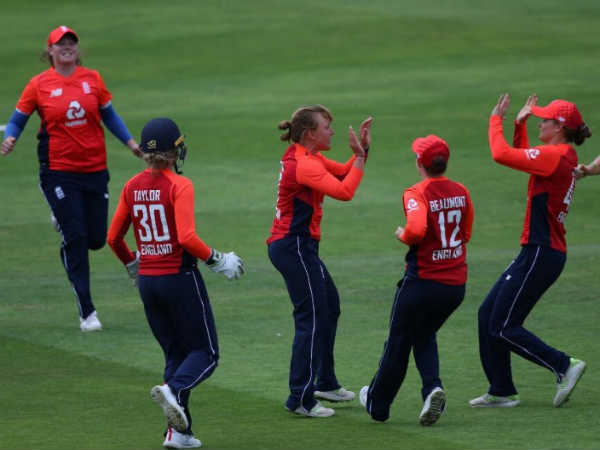 തകര്‍ന്നടിഞ്ഞ് ദക്ഷിണാഫ്രിക്ക