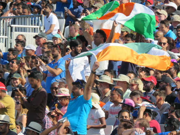 മല്‍സരം ഓള്‍ഡ് ട്രാഫോര്‍ഡില്‍