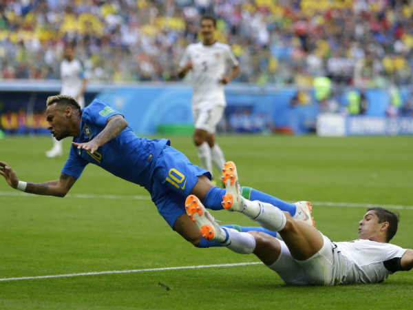  ഏറ്റവുമധികം ഫൗള്‍ ചെയ്യപ്പെട്ടു