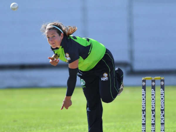 ഏറ്റവുമധികം റണ്‍സ് വഴങ്ങിയ ബൗളര്‍- കാറ മുറേ