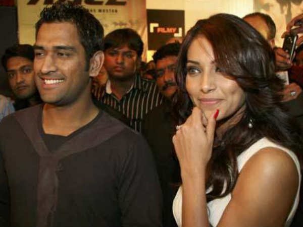 ബിപാഷ അടുത്ത കൂട്ടുകാരി