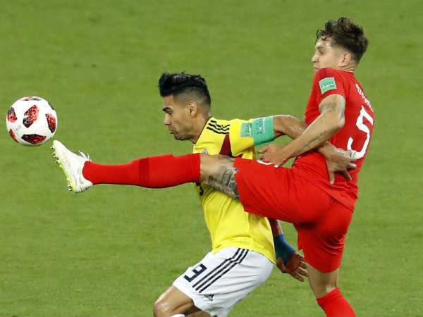 പ്രതിരോധനിരയുടെ വീഴ്ചകള്‍- ഇംഗ്ലണ്ട്