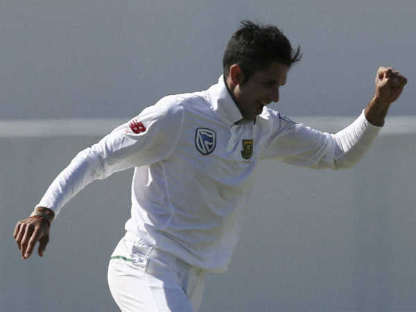 ആദ്യ ഇന്നിങ്‌സില്‍ ഒമ്പത് വിക്കറ്റ്