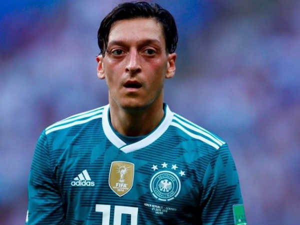 ഓസിലിന്റെ തീരുമാനത്തില്‍ ദുഖം