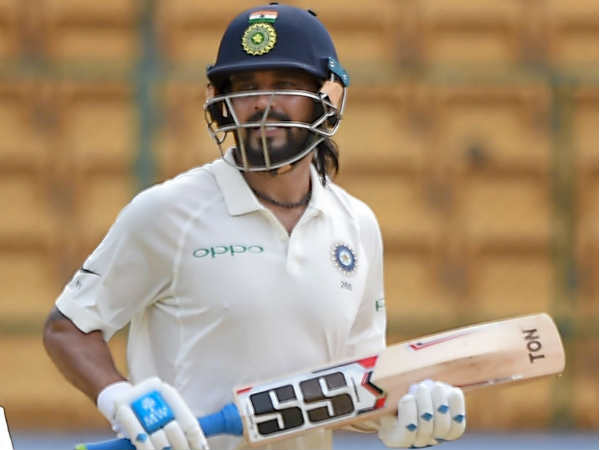  4000 തികയ്ക്കാന്‍ വിജയ്