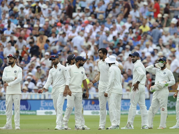 ഫീല്‍ഡിങിലും പിഴവുകള്‍ വരുത്തി ഇന്ത്യ