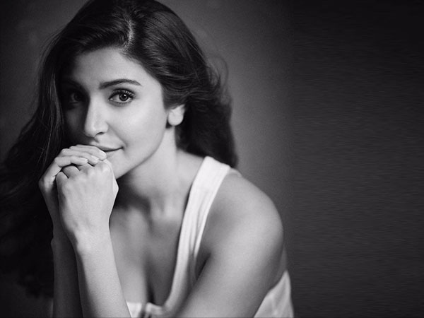 ഭാര്യയെ വിടാതെ വിരാട് കോലി