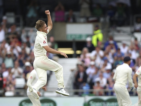 ക്രിക്കറ്റ് കുടുംബകാര്യം