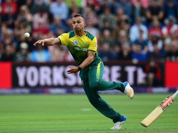 അഞ്ച് വിക്കറ്റ് പ്രകടനവുമായി പറ്റേഴ്‌സണ്‍