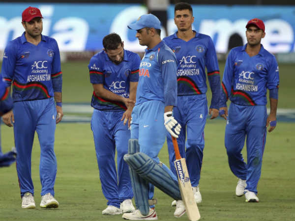 ധോണിയുടെ പുറത്താവല്‍