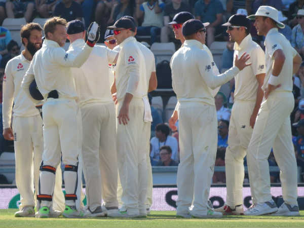 തകര്ച്ച അപ്രതീക്ഷിതം തകര്ച്ച അപ്രതീക്ഷിതം