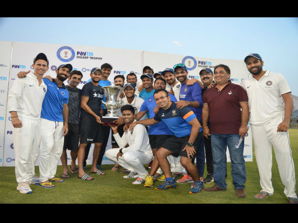 ഇന്ത്യ ബ്ലൂവിന്റെ ഫൈനല്‍ പ്രവേശനം