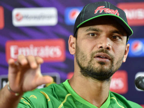 മഷ്‌റഫെ മൊര്‍ത്താസ (ബംഗ്ലാദേശ്)