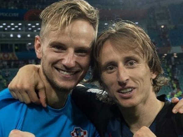 അസൂയാലുക്കള്‍ മരിക്കട്ടെ!!