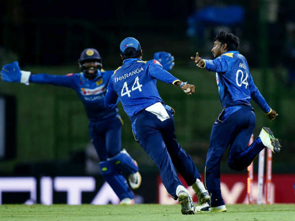  പ്രതിസന്ധി നിശ്ചിത ഓവര്‍ ക്രിക്കറ്റില്‍