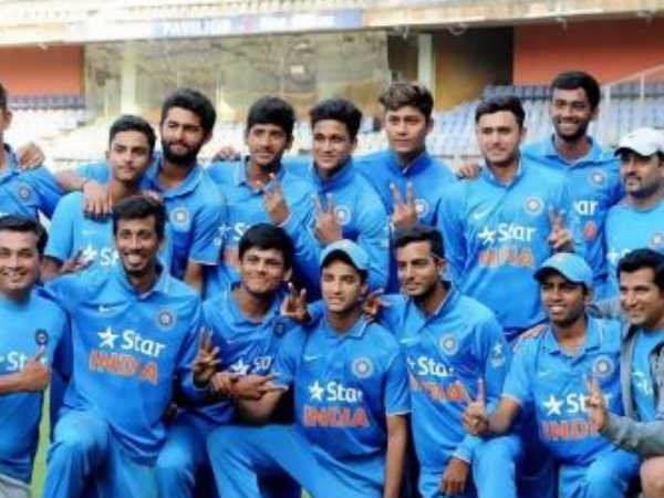 ഹോങ്കോങിനെ നാണംകെടുത്തി ലങ്ക