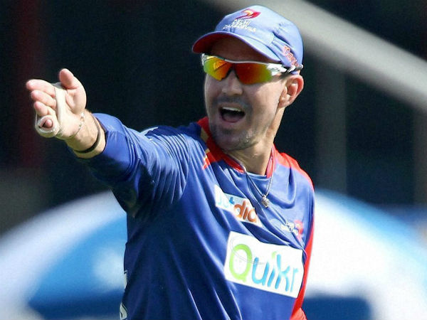 അക്കാലത്ത് നിരവധി പേര്‍