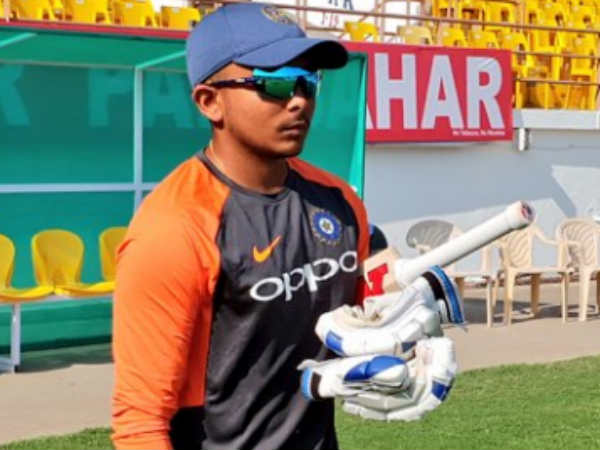 ഓപ്പണിങില്‍ ആരൊക്കെ?