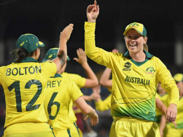 വിന്‍ഡീസിനെ നാണംകെടുത്തി