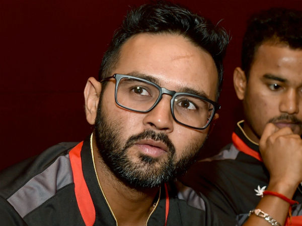 പാര്‍ഥീവ് പട്ടേല്‍