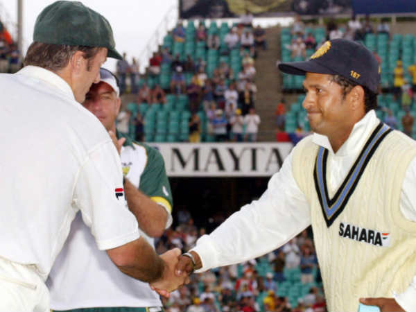 രണ്ടാമിന്നിങ്‌സില്‍ ബാറ്റ് ചെയ്യാനെത്തി