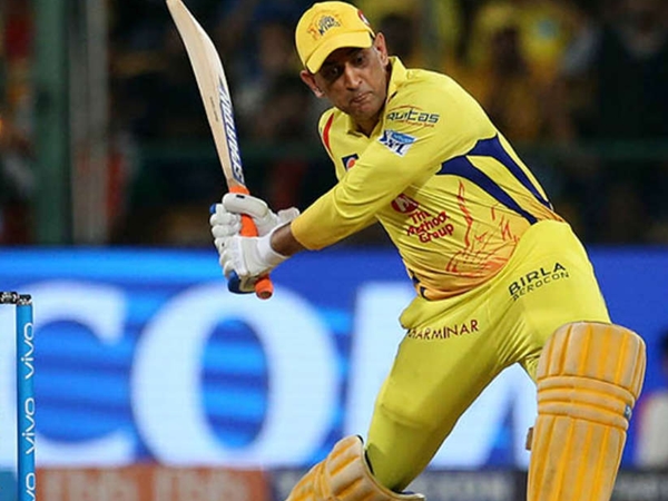 എംഎസ് ധോണി (1.284 ബില്ല്യണ്‍)